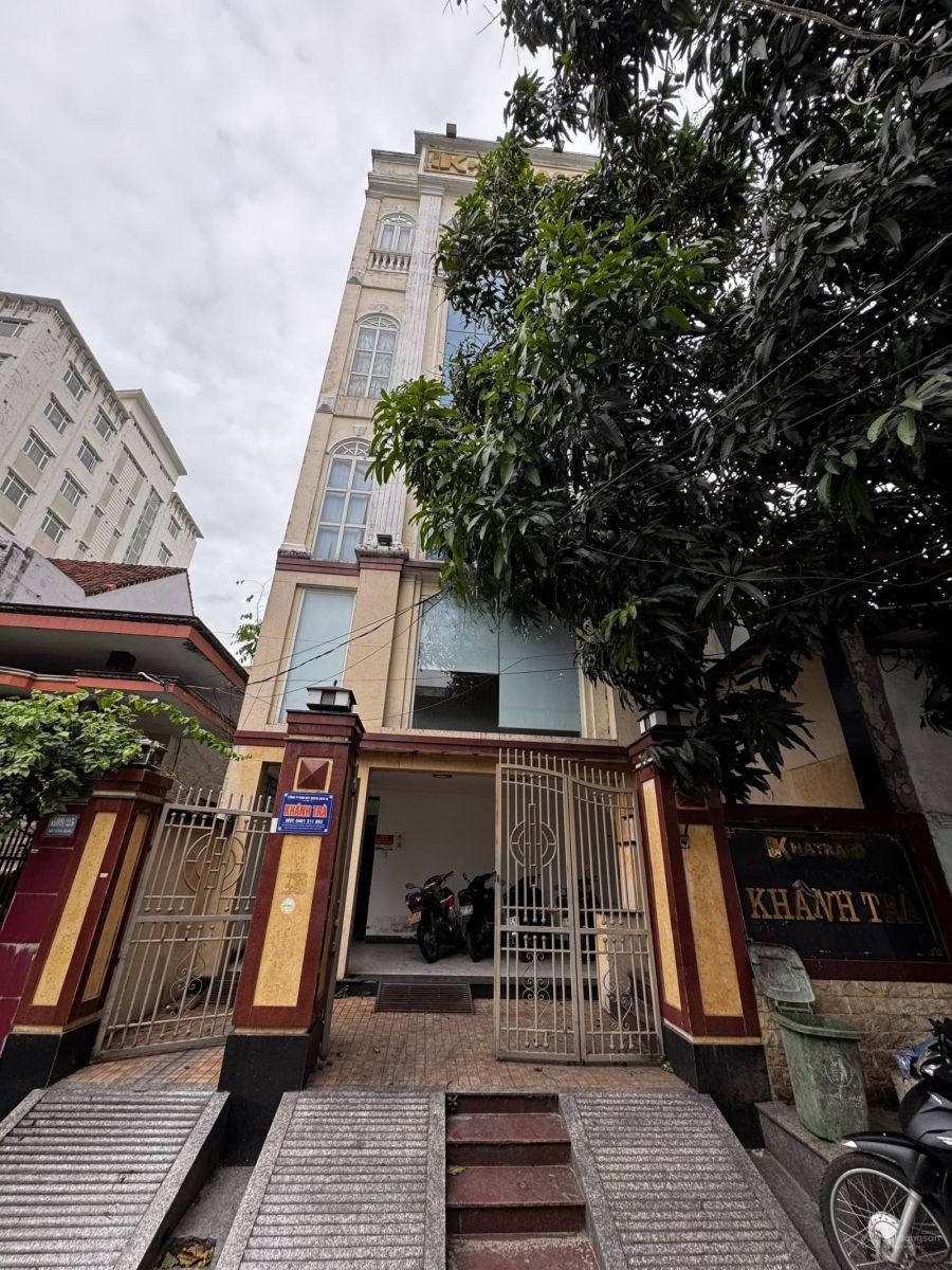Bán tòa nhà 595m2 sàn/5 tầng đối diện UBND P. Hòa Khánh Bắc