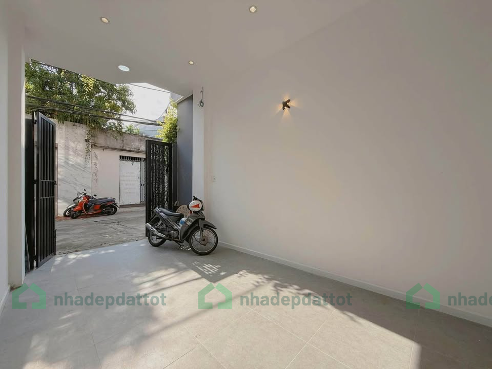 CẦN BÁN NHÀ 3 TẦNG KIỆT Ô TÔ NGUYỄN CÔNG TRỨ – SÁT BIỂN MỸ KHÊ, SƠN TRÀ - CHỈ NHỈNH 8 TỶ