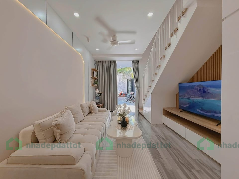 CẦN BÁN NHÀ 3 TẦNG KIỆT Ô TÔ NGUYỄN CÔNG TRỨ – SÁT BIỂN MỸ KHÊ, SƠN TRÀ - CHỈ NHỈNH 8 TỶ