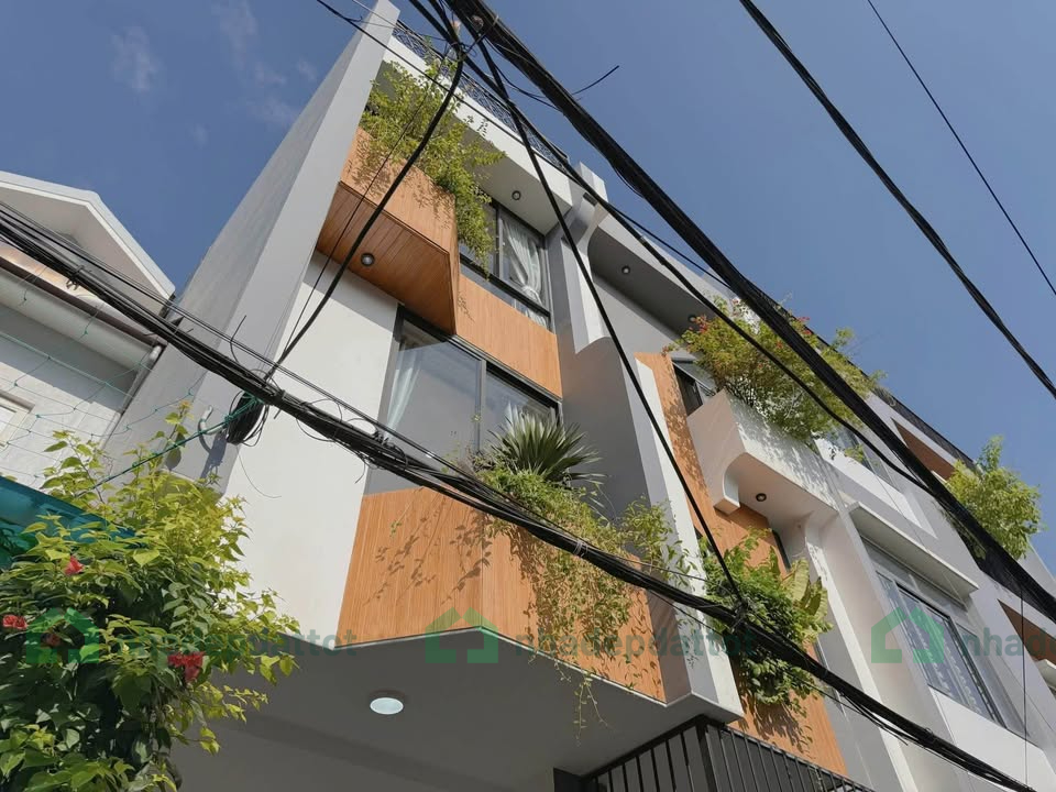 CẦN BÁN NHÀ 3 TẦNG KIỆT Ô TÔ NGUYỄN CÔNG TRỨ – SÁT BIỂN MỸ KHÊ, SƠN TRÀ - CHỈ NHỈNH 8 TỶ