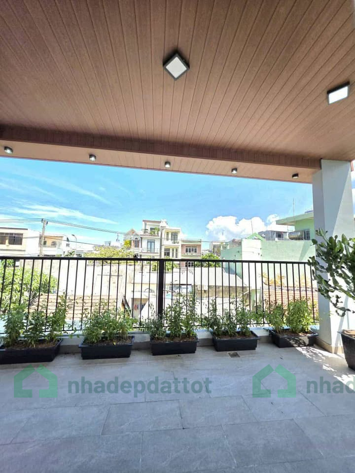 Bán nhà 3 tầng 4PN Trần Cao Vân 50m2 - Giá chỉ 4,x tỷ