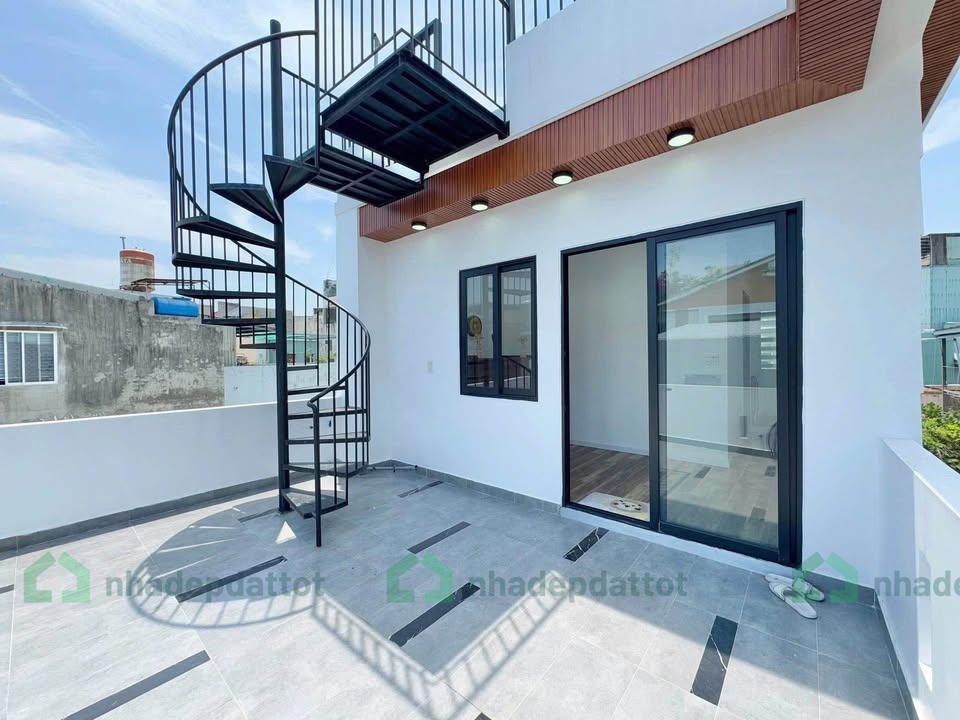BÁN NHÀ 3 TẦNG – KIỆT 3M LÊ DUẨN, TRUNG TÂM HẢI CHÂU – ĐANG CÓ HỢP ĐỒNG THUÊ 220 TRIỆU/NĂM