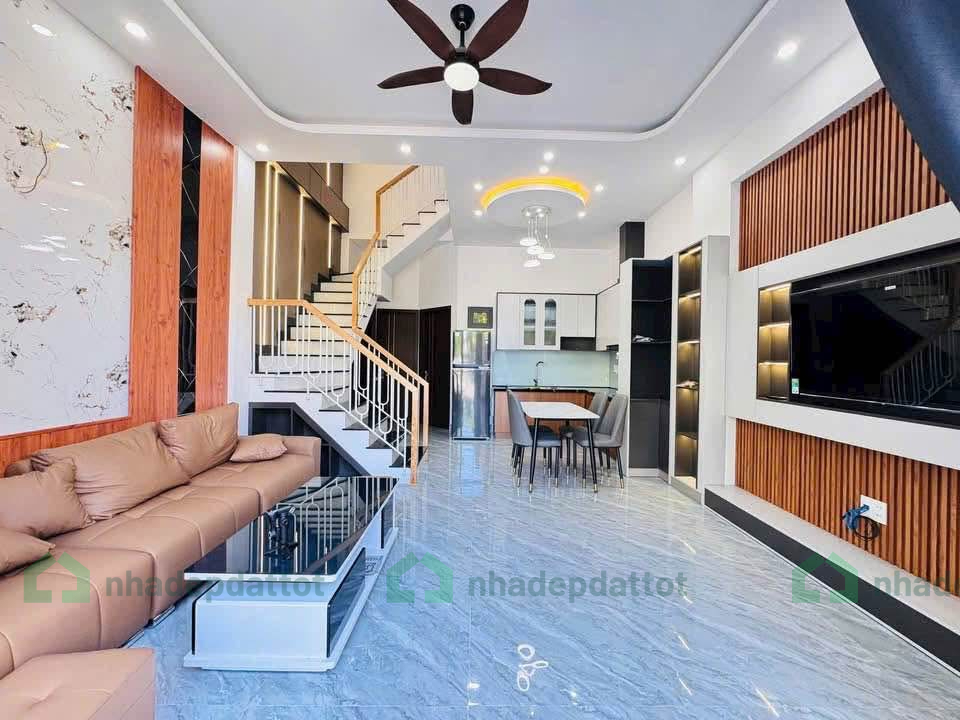 CẦN BÁN NHÀ 3 TẦNG – MẶT TIỀN ĐƯỜNG 7M5 PHẠM NGỌC MẬU – KHU QUÂN ĐỘI, AN NINH CAO