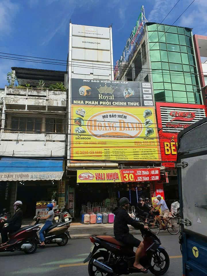 CẦN BÁN 3 nhà cùng 1giá 9tỷ5 - thứ tự đường Đỗ Quang - Hùng Vương - Thái Thị Bôi. GIÁ CẢ THOẢ THUẬN