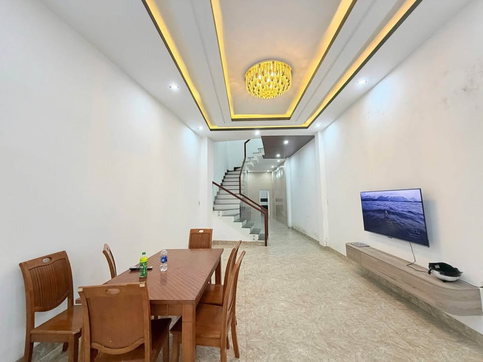Bán Nhà 2 Mặt Kiệt 3 Tầng 3 Mê – Ô Tô Đậu Trước Nhà – 64m2 – 4,85 Tỷ – Huỳnh Ngọc Huệ