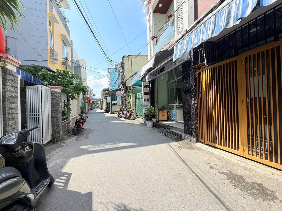 Bán Nhà 2 Mặt Kiệt 3 Tầng 3 Mê – Ô Tô Đậu Trước Nhà – 64m2 – 4,85 Tỷ – Huỳnh Ngọc Huệ