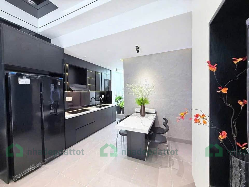 4 TỶ 750 TRIỆU - SIÊU PHẨM NHÀ 3 TẦNG LUXURY – K391 TRẦN CAO VÂN