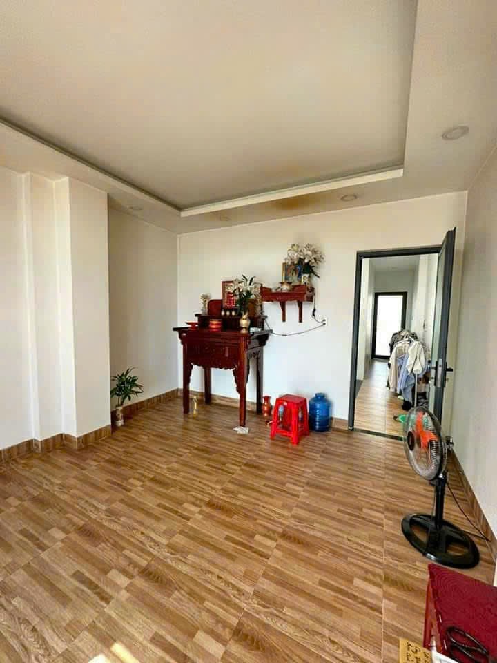 Sổ đỏ chính chủ! Bán nhà mới 2020, 6 tầng kiên cố (5PN/6WC), mặt tiền QL51, Long Bình Tân. Giá 9.5 Tỷ.