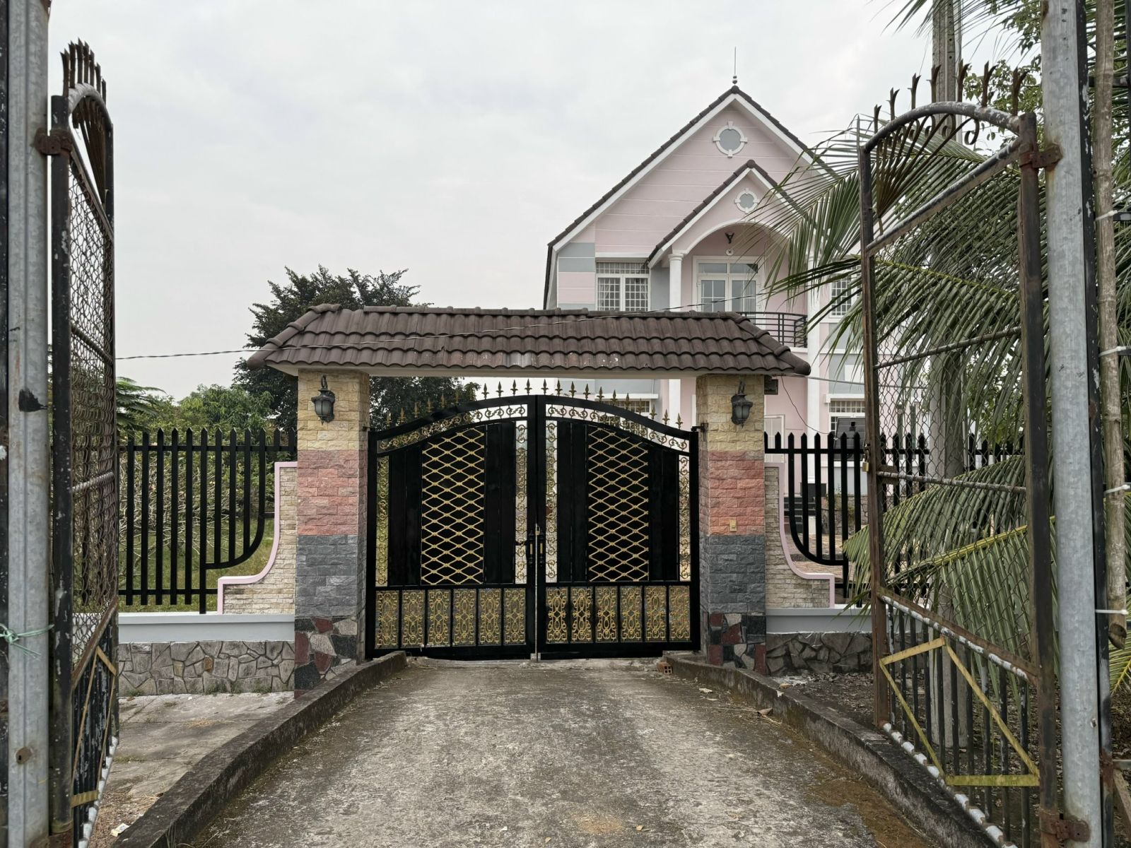 🔥 Bán hoặc cho thuê 12.000m² đất biệt thự 2 tầng – Vườn chôm chôm, vạn niên tùng – Giá thương lượng cho khách 🔥