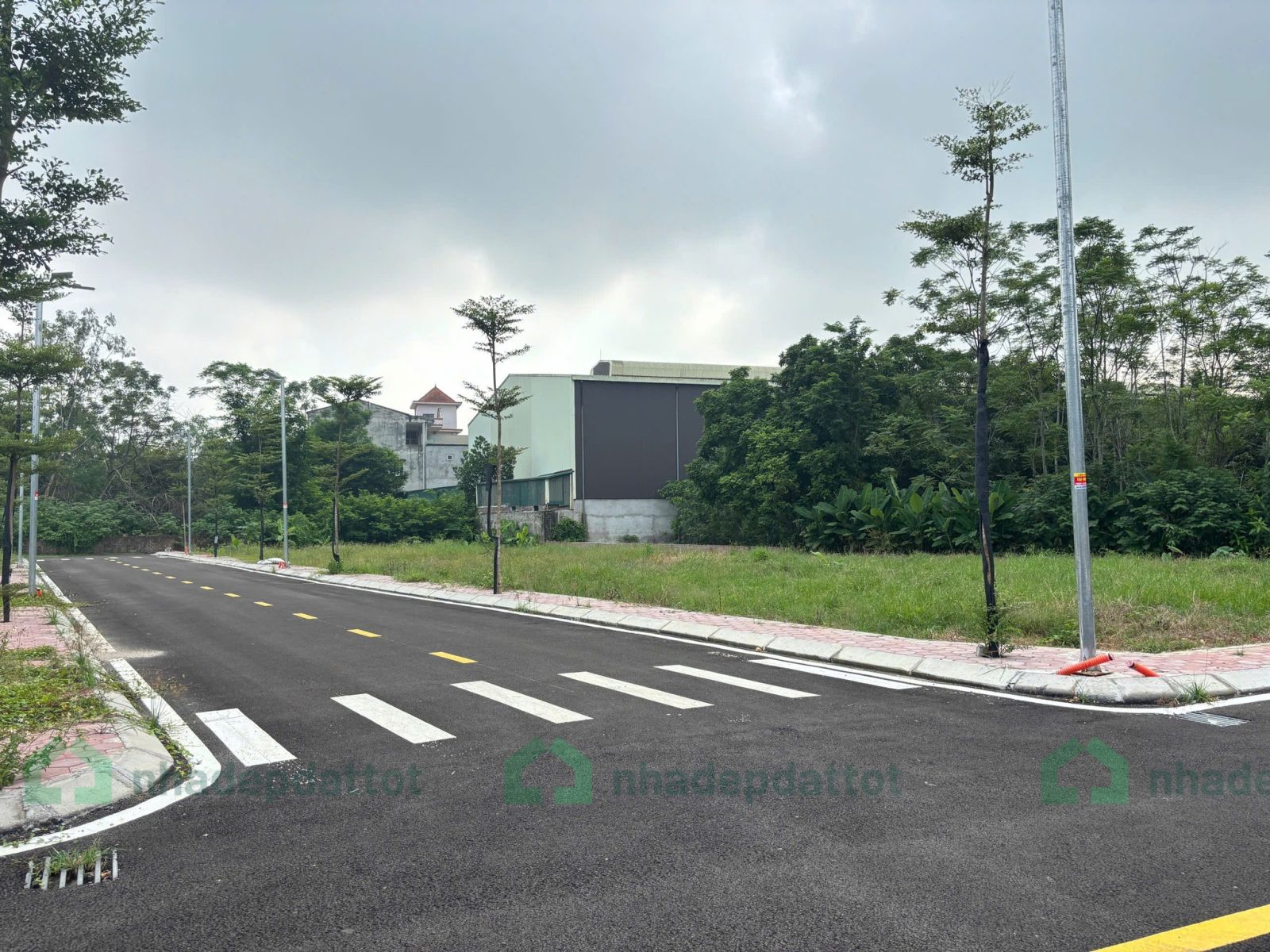 30 Lô Vai Réo - Phú Cát - Lõi Láng Hoà Lạc Hà Nội Tài chính nhỉnh 3 tỷ / lô  100m2😲 Full thổ cư