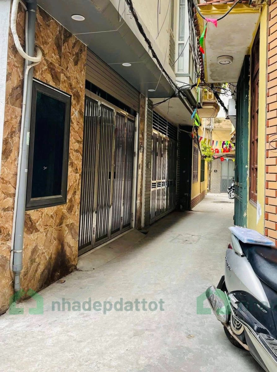 BÁN NHÀ 2 MẶT NGÕ – GẦN MẶT PHỐ ĐỐNG ĐA – THIẾT KẾ HIỆN ĐẠI – CHỈ VIỆC XÁCH VALI VỀ Ở