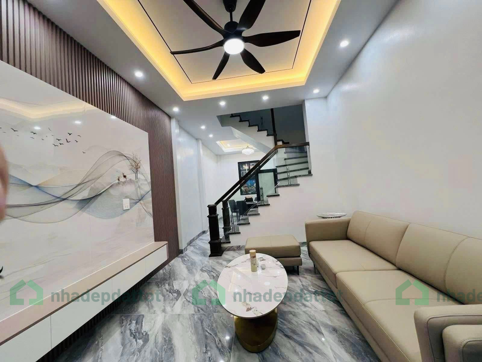 BÁN NHÀ 2 MẶT NGÕ – GẦN MẶT PHỐ ĐỐNG ĐA – THIẾT KẾ HIỆN ĐẠI – CHỈ VIỆC XÁCH VALI VỀ Ở