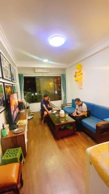 Cần bán gấp căn nhà mặt phố Hồng Hà 43m 6 tầng 3.5mt 12.5 tỷ Hoàn Kiếm
