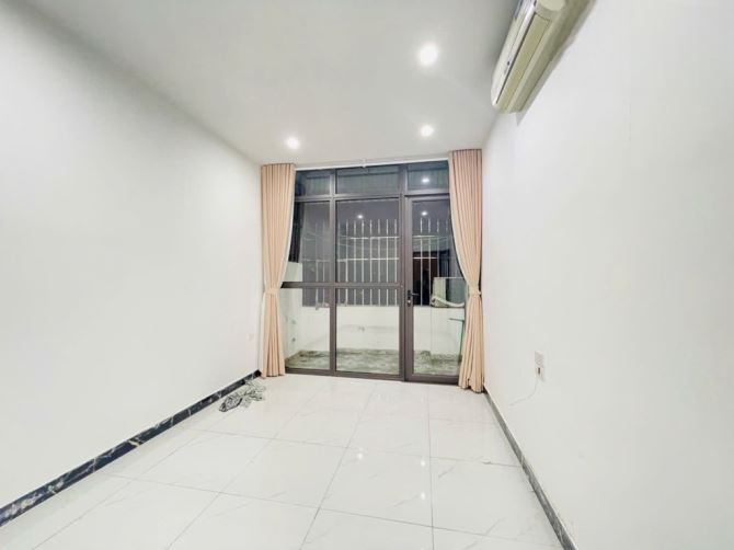 BÁN GẤP NHÀ PHỐ BẠCH ĐẰNG NGÕ NÔNG LÔ GÓC DÂN XÂY FULL NỘI THẤT Ở NGAY 4T NHỈNH 5 TỶ