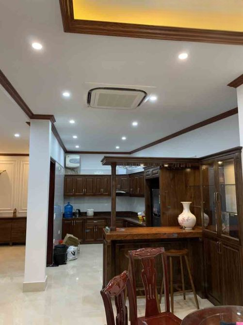 Bán nhà phố Lý Nam Đế, Hoàn Kiếm, tiện ích vô vàn, 110mx4t, 39 tỷ