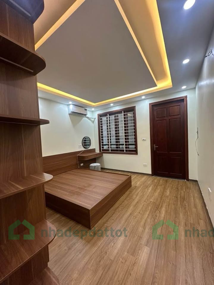 SIÊU PHẨM NHÀ 5 TẦNG MỚI – VIỆT HƯNG, LONG BIÊN – FULL NỘI THẤT, Ở NGAY!