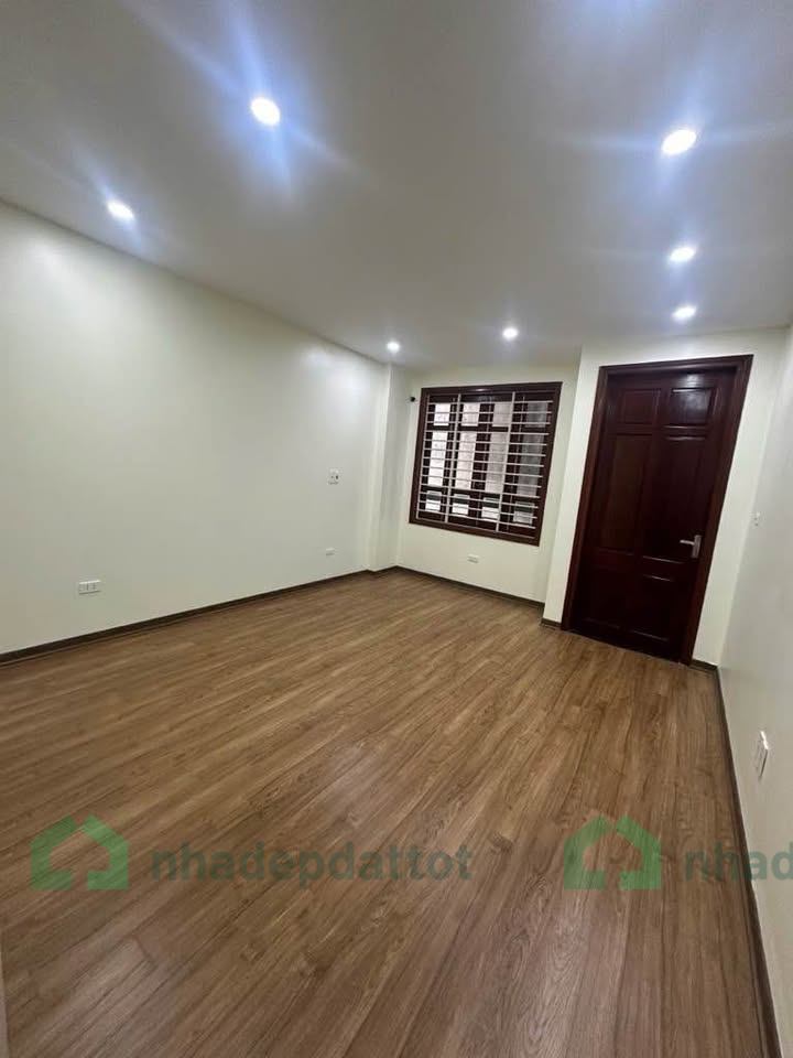 SIÊU PHẨM NHÀ 5 TẦNG MỚI – VIỆT HƯNG, LONG BIÊN – FULL NỘI THẤT, Ở NGAY!