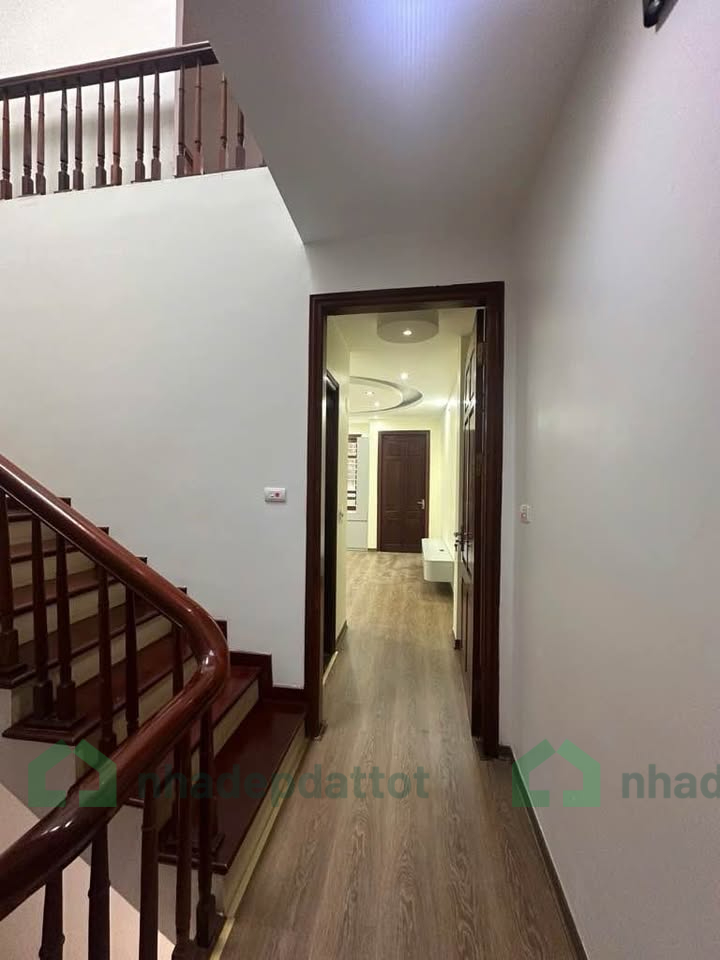 SIÊU PHẨM NHÀ 5 TẦNG MỚI – VIỆT HƯNG, LONG BIÊN – FULL NỘI THẤT, Ở NGAY!