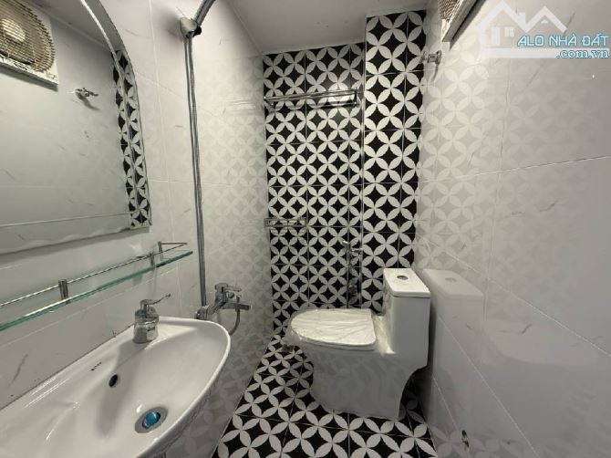 NGỌC HÀ- 25M x 4 TẦNG - MT 4m - CÁCH Ô TÔ 10m -FULL ĐỒ - NHỈNH 4 TỶ