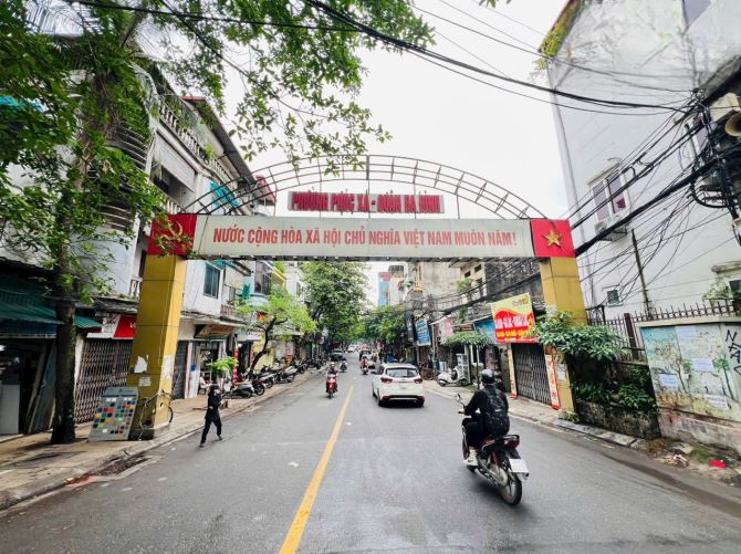 CHÍNH CHỦ BÁN NHÀ TRUNG TÂM QUẬN BA ĐÌNH NHÀ 6 TẦNG NHÌN 3 tỷ