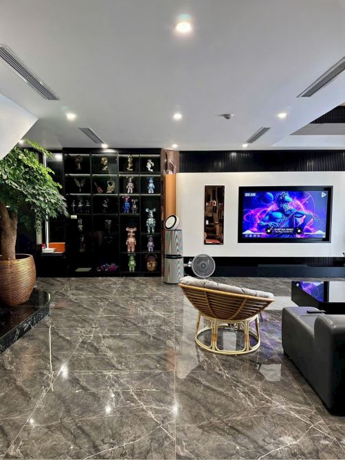 Chị gái nhờ bán căn hộ 2 ngủ 2 vs 76m hơn 7 tỷ cc 671 Hoàng Hoa Thám, full nội thất, sdcc