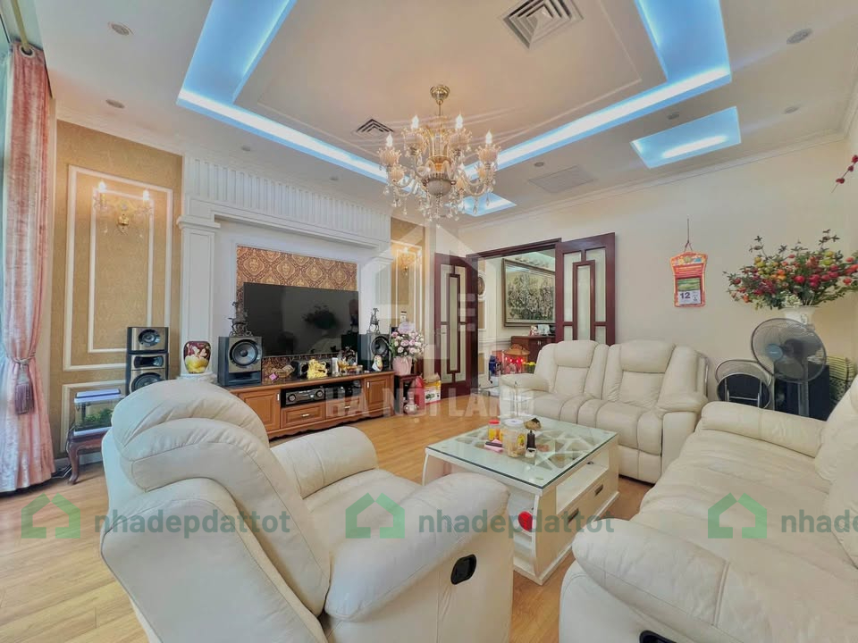 Siêu phẩm nhà 7 tầng thang máy, ô tô tránh, 92m2