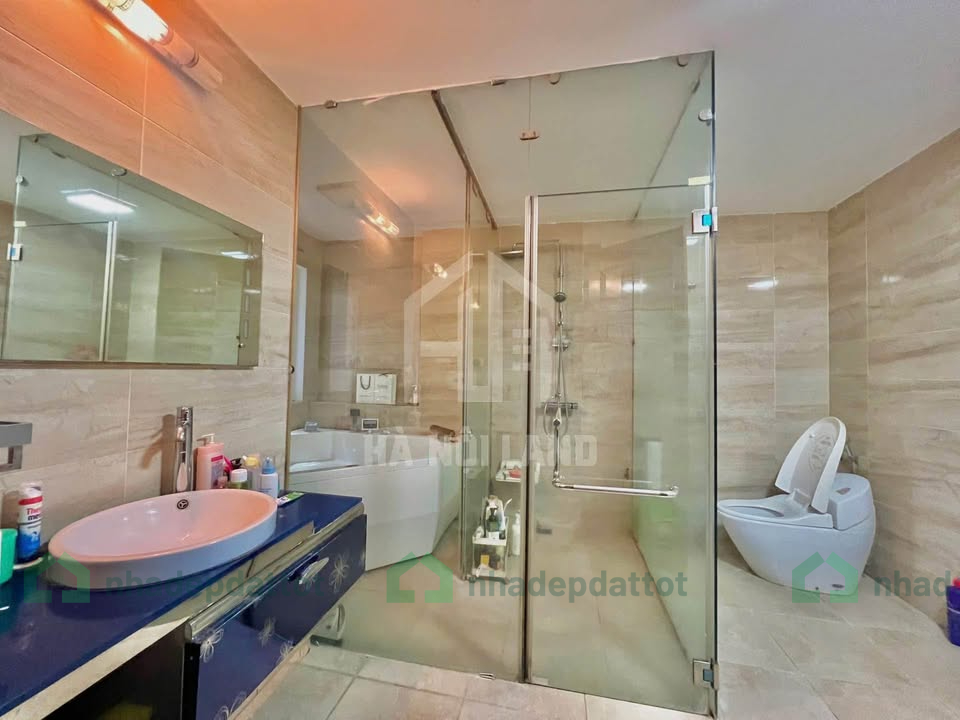 Siêu phẩm nhà 7 tầng thang máy, ô tô tránh, 92m2