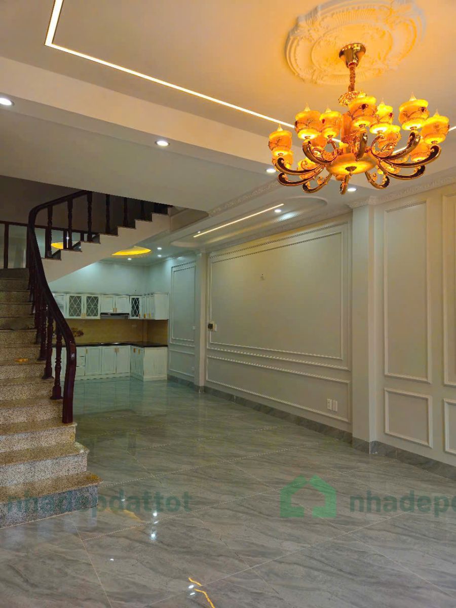 GIẢM SỐC 500 TRIỆU – NHÀ 5 TẦNG ĐẸP, FULL NỘI THẤT – NÚT GIAO VÀNH ĐAI 3.5 & QL32