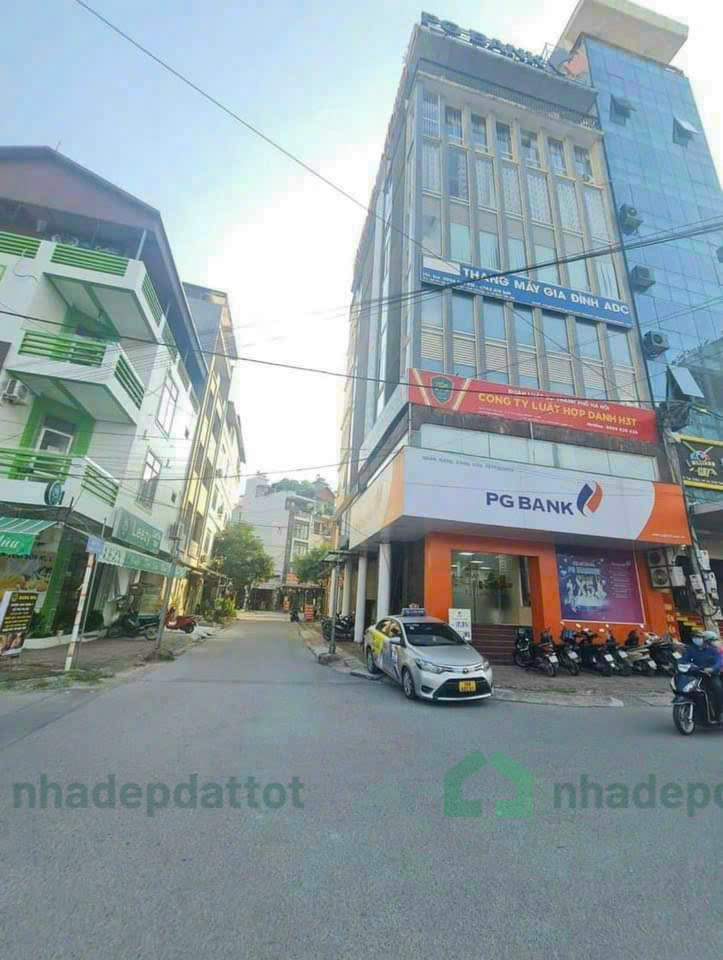 GIẢM SỐC 500 TRIỆU – NHÀ 5 TẦNG ĐẸP, FULL NỘI THẤT – NÚT GIAO VÀNH ĐAI 3.5 & QL32