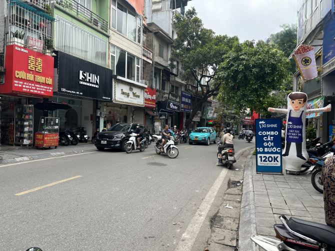 Siêu Hiếm! Nhà Mặt Phố Trương Định – Vỉa Hè Cực Rộng – 80m², Mặt Tiền 5m, Kinh Doanh Sầm Uất, Chỉ 26 Tỷ