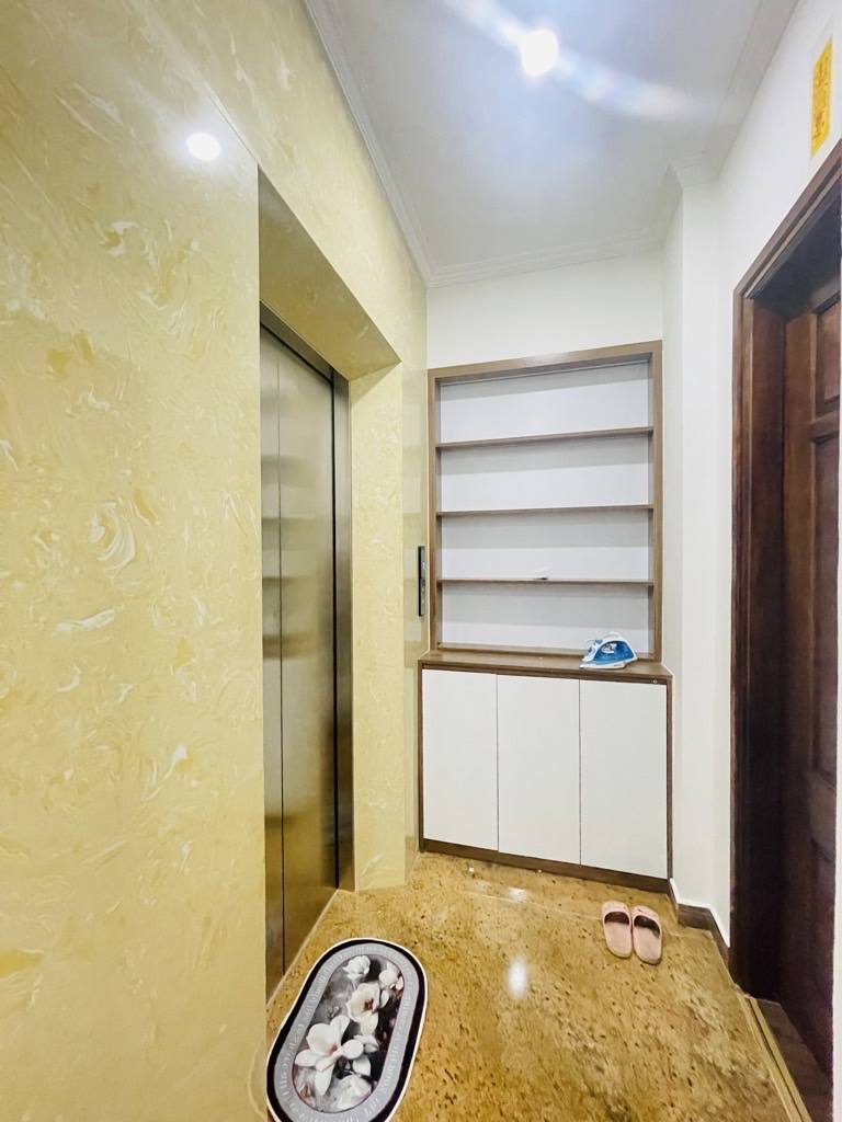NHÀ ĐẸP NGUYỄN VĂN HUYÊN – TRUNG TÂM CẦU GIẤY - NHỈNH 9 TỶ - 39M2