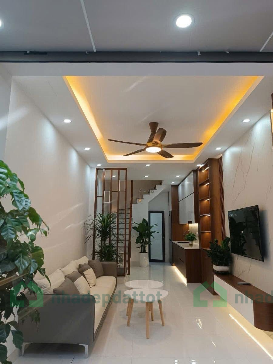NHÀ ĐẸP CẦU GIẤY – 20M RA PHỐ – FULL NỘI THẤT – VỀ Ở NGAY – 8 TỶ