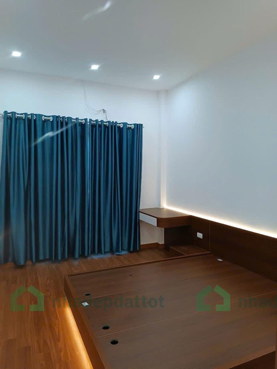 NHÀ ĐẸP CẦU GIẤY – 20M RA PHỐ – FULL NỘI THẤT – VỀ Ở NGAY – 8 TỶ