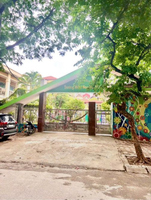 Bán Tập Thể Mai Dịch, Gần ĐH Thương Mại, Lô Góc, 2 PN, Full Nội Thất, Giá 3.36 Tỷ. SĐCC