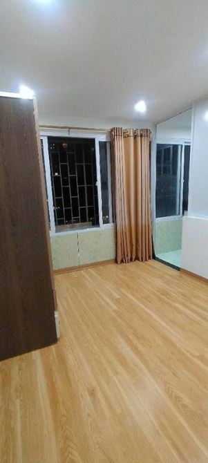 Tập thể Nghĩa Tân - 50m2 - 2N1VS - Sổ đỏ chính chủ - 2 thoáng