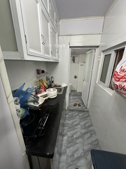 Tập thể Nghĩa Tân - 40m2 - 1N1VS - Sổ đỏ chính chủ - Hiếm nhà bán