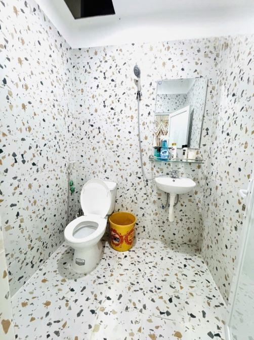 MẶT PHỐ NGUYỄN PHONG SẮC - TẬP THỂ - 60 M - FULL NỘI THẤT - NHÀ MỚI - Ở NGAY