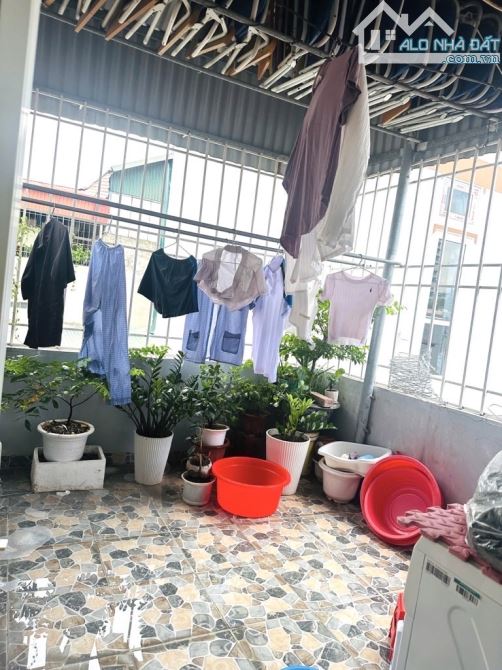 HOA BẰNG 30M x5 TẦNG CHỈ 7,2 TỶ,NGÕ BA GÁC,THÔNG TỨ TUNG,DÂN XÂY,GẦN Ô TÔ,GẦN PHỐ