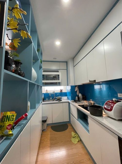 Bán chung cư cao cấp CS 113 Trung kính, 7,5 tỷ, 94m, 3 ngủ, 2 vệ sinh, full nội thất