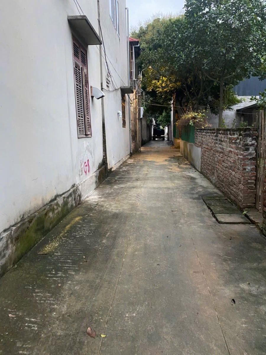 Bán nhà đất 80m2 Võng La - Đông Anh MT 5,58m