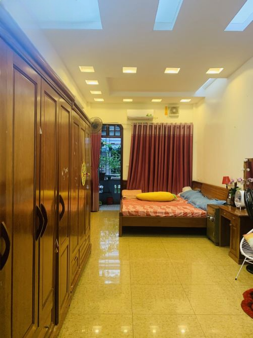 Chỉ 4 tỷ nhà 4 tầng 50m2 phân lô ô tô khu đô thị Xa La Hà Đông