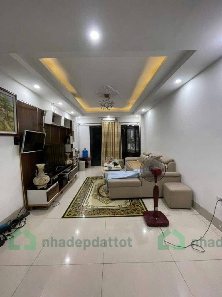 Nhà 5 tầng đẹp ngay trung tâm quận Thanh Xuân - 32m2