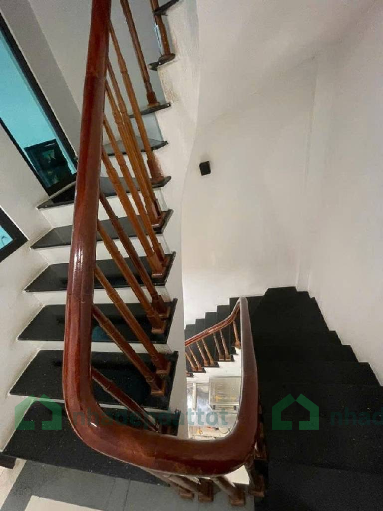 Nhà 5 tầng đẹp ngay trung tâm quận Thanh Xuân - 32m2