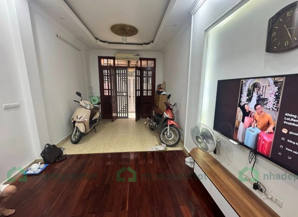 LÔ GÓC NGÕ THÔNG – NHÀ ĐẸP GẦN BẾN XE YÊN NGHĨA – CHỈ 5.X TỶ