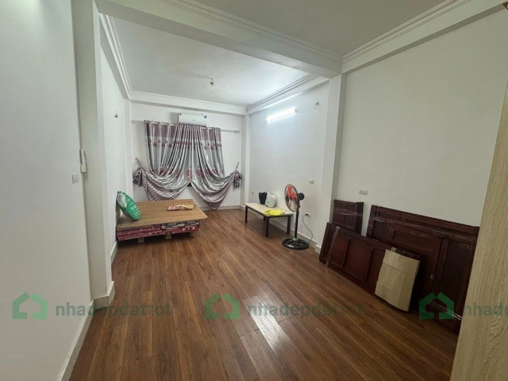 LÔ GÓC NGÕ THÔNG – NHÀ ĐẸP GẦN BẾN XE YÊN NGHĨA – CHỈ 5.X TỶ