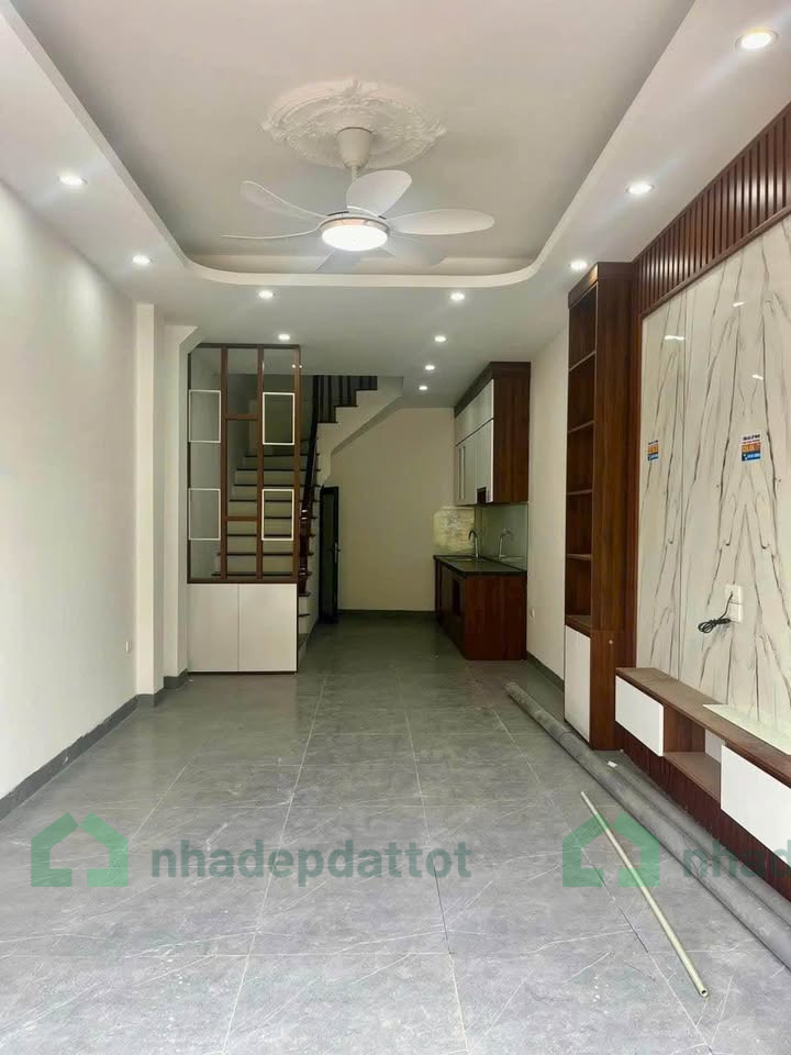 Nhà Đẹp tổ 16 Yên Nghĩa, 32m2, 5 tầng, ô tô tải đỗ cửa vào nhà, đường thông kd, giá chỉ 4.85 tỉ có TL