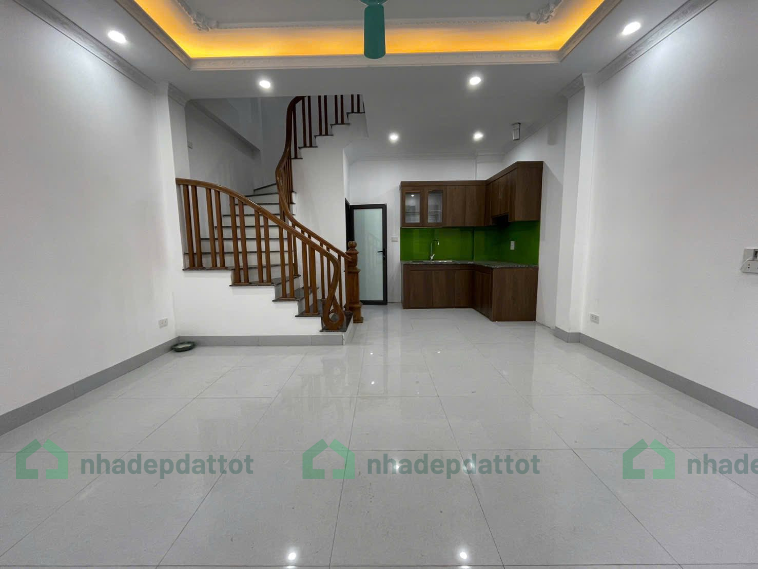 Nhà 5 tầng Yên Nghĩa Hà Đông 5,4 tỷ 33,5m2