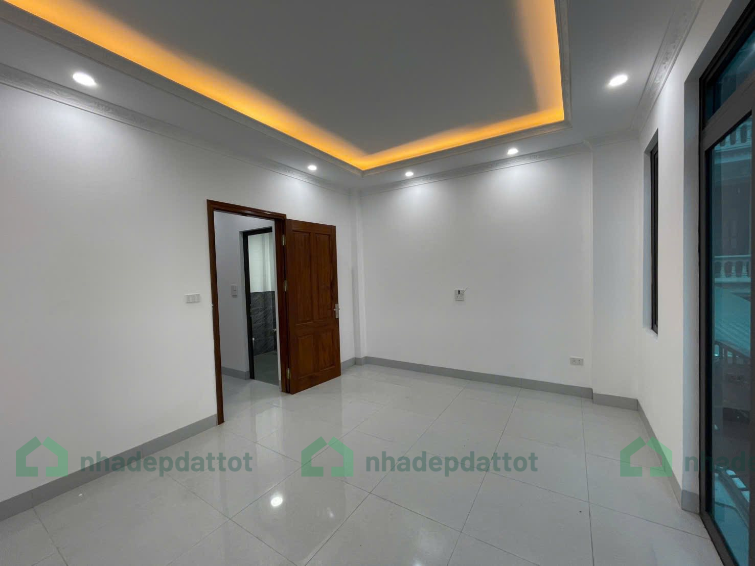Nhà 5 tầng Yên Nghĩa Hà Đông 5,4 tỷ 33,5m2