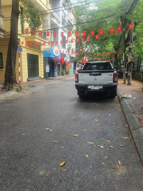 Bán nhà phân lô ngõ 40 Tạ Quang Bửu, ô tô tránh, 120m2, 4 tầng, mặt tiền 8m, kinh doanh