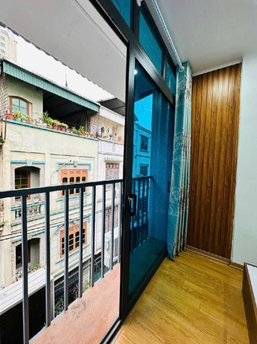 Bán nhà tập thể Hồng mai tt hai bà trưng fun nội thất thoáng sáng ô tô đỗ cầu thang